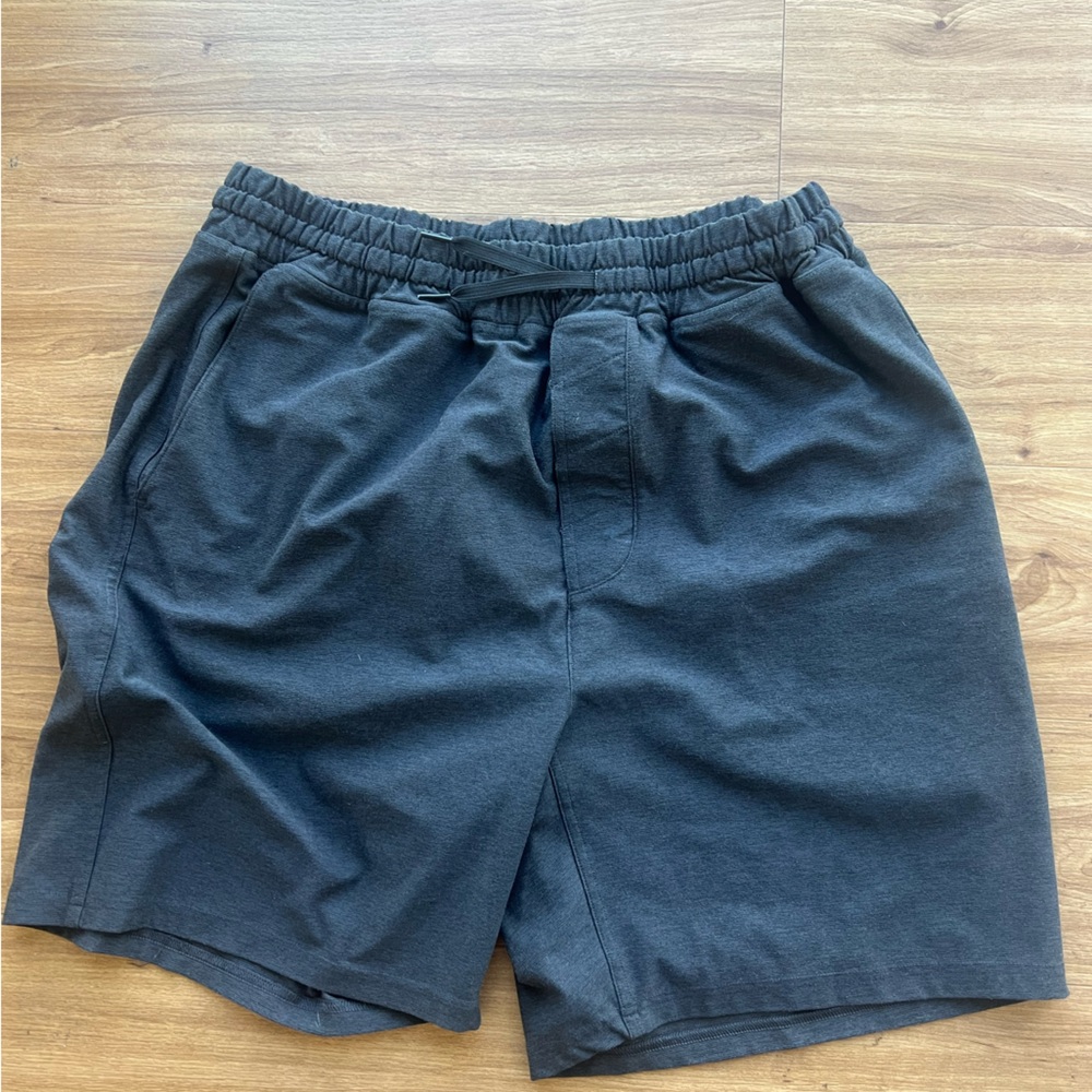 Outdoor voices black XL athletic shorts